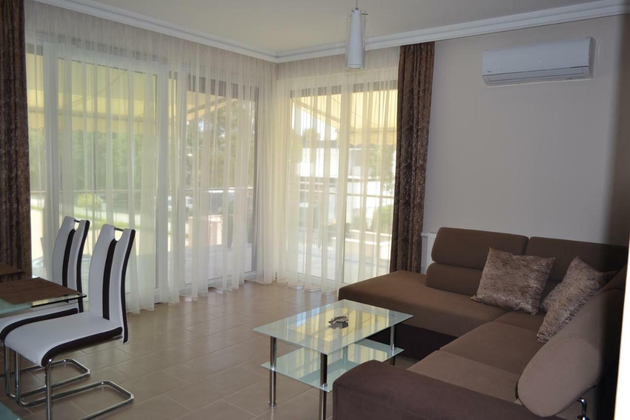 A16 Beachapartman Siofok Ngoại thất bức ảnh