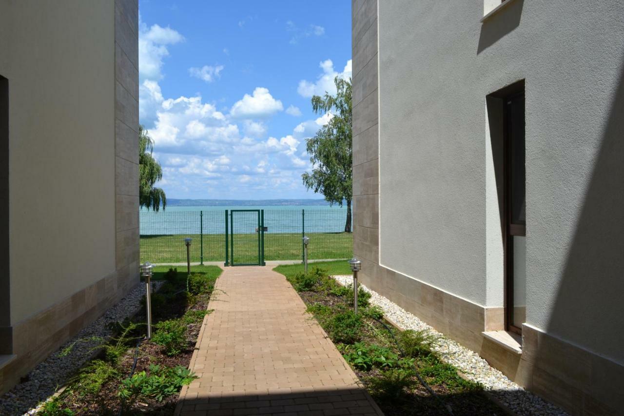 A16 Beachapartman Siofok Ngoại thất bức ảnh