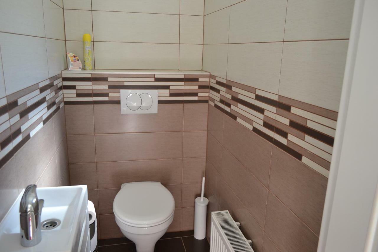 A16 Beachapartman Siofok Ngoại thất bức ảnh