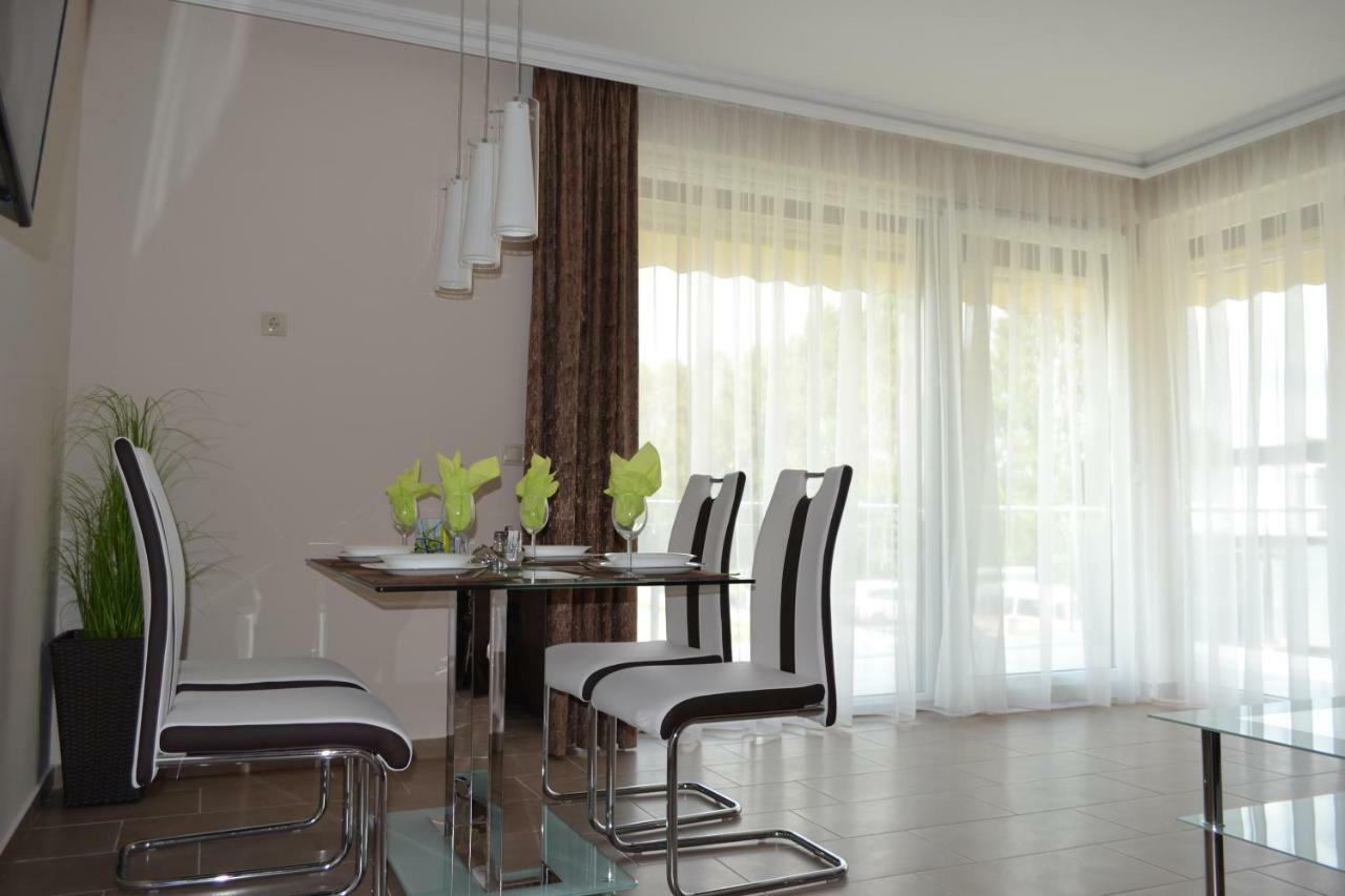 A16 Beachapartman Siofok Ngoại thất bức ảnh
