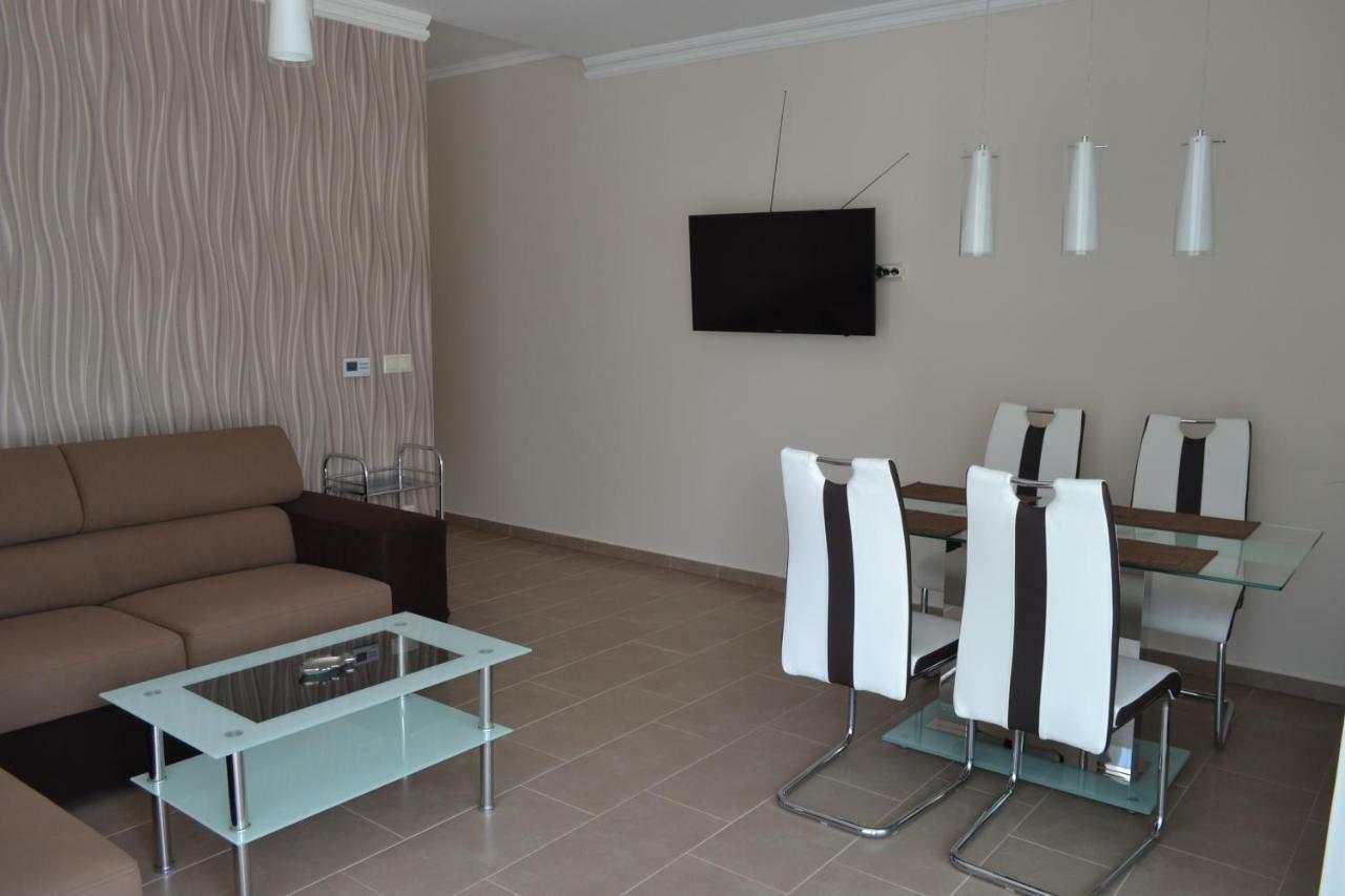 A16 Beachapartman Siofok Ngoại thất bức ảnh