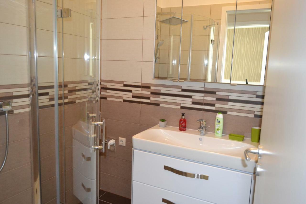 A16 Beachapartman Siofok Ngoại thất bức ảnh